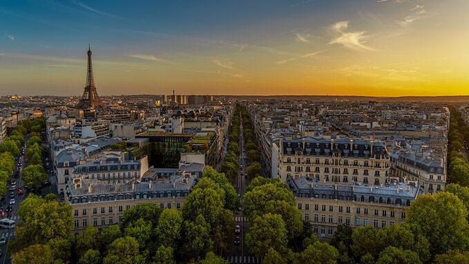 Paris_from_the_Arc_de_Triomphe,_17_October_2019.jpg