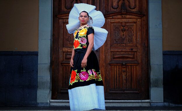 Lukas_Avendaño-Muxhe-Muxes-Performance_Art-Zapotec-Mexico-Tehuantepec2.jpg